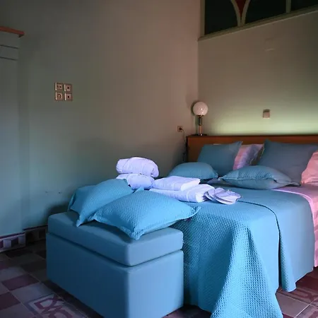 Philoxenia Traditional Apartments Agios Georgios Sykousis Exterior photo