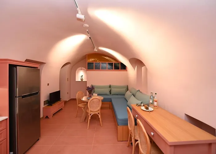 Philoxenia Traditional Apartments